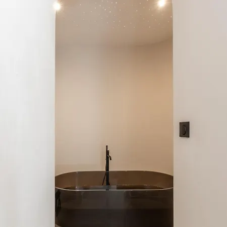 Mouchki Hotel Marsiglia